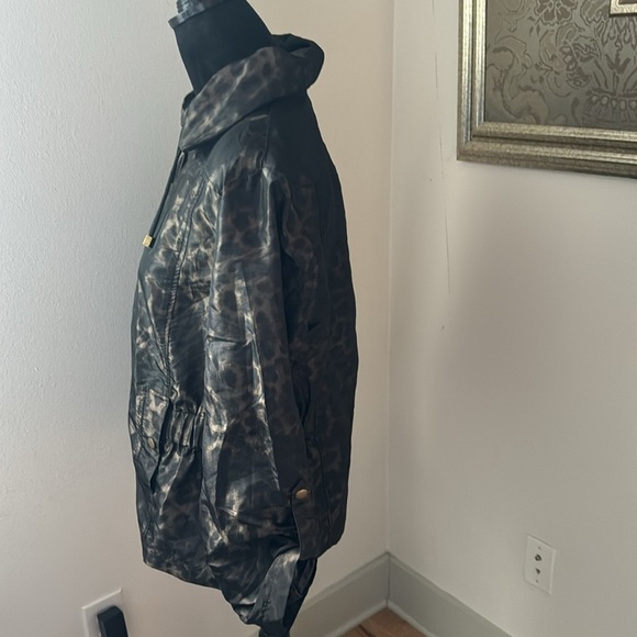 Chico’s animal Print nylon windbreaker leopard front zipper jacket sz 1 / S / 8 - Picture 4 of 6